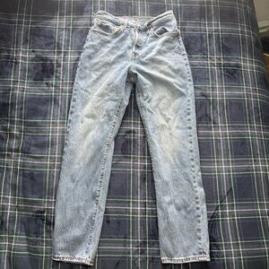 Women’s Levi's 501 blue jeans. Size 27x30.